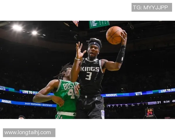 国王记者报道球队裁掉特伦斯戴维斯阵容人数缩减至十八人 国王记者报道球队裁掉特伦斯戴维斯阵容人数缩减至十八人