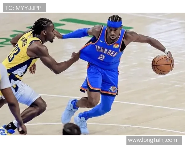 亚历山大关键撤步中投命中助雷霆反超展现大心脏时刻全场沸腾